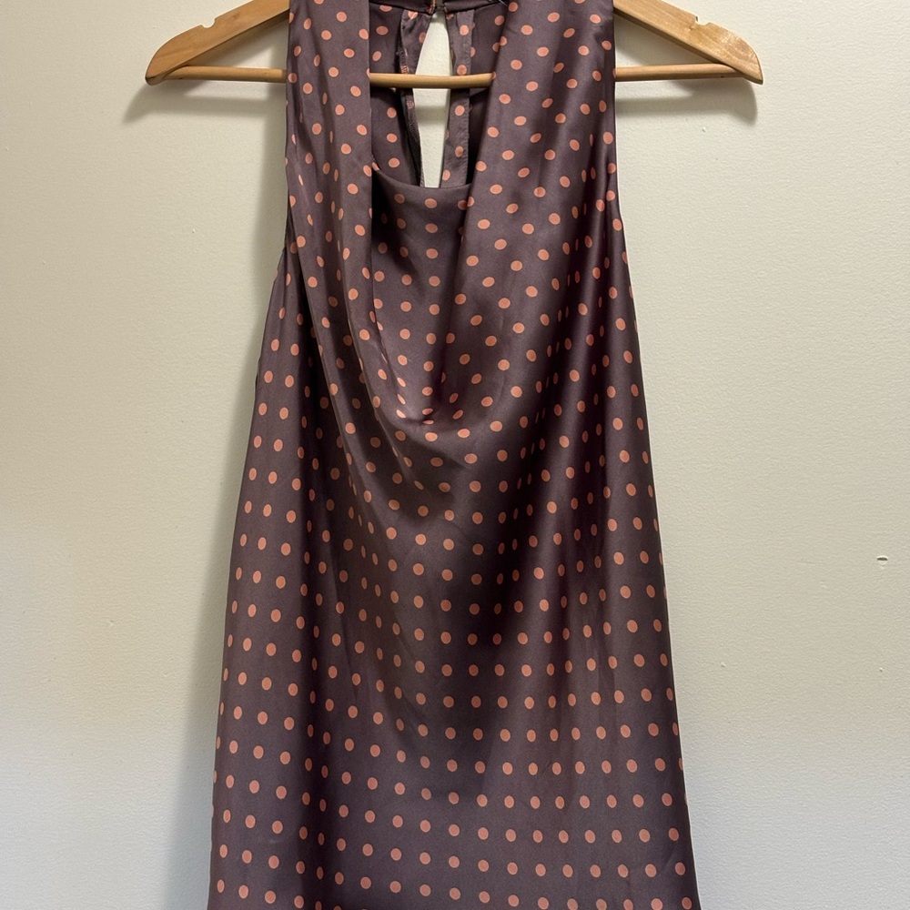 Violet & Claire Size M Brown/Orange Poker Dot Sleeveless Draped Neckline Blouse - Picture 15 of 15